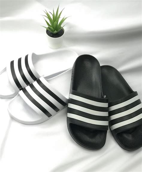 adidas nieuwe slippers|Adidas 3 strips dames.